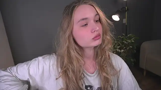 lisa schiele online show from 01/07/26, 08:22