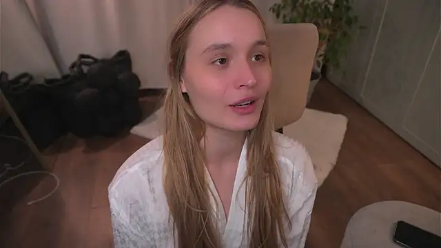 lisa schiele online show from 02/03/26, 02:53