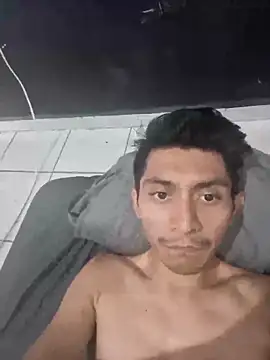 Yucsingl1 online show from 04/05/26, 06:27