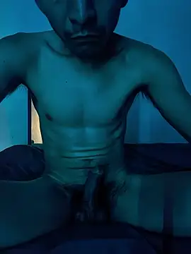 Yucsingl1 online show from 04/06/26, 04:57