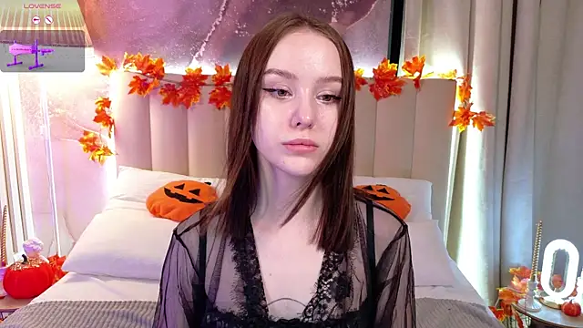 MarySparkle online show from 10/30/25, 04:25