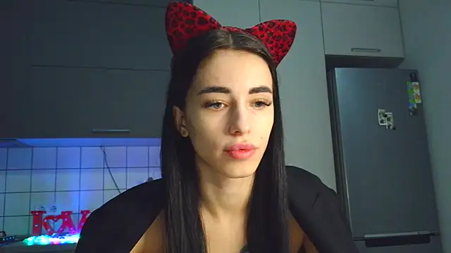 Snapshot of EvaMelnik chatting on 10/24/25, 03:41 EvaMelnik online show from 10/24/25, 03:41