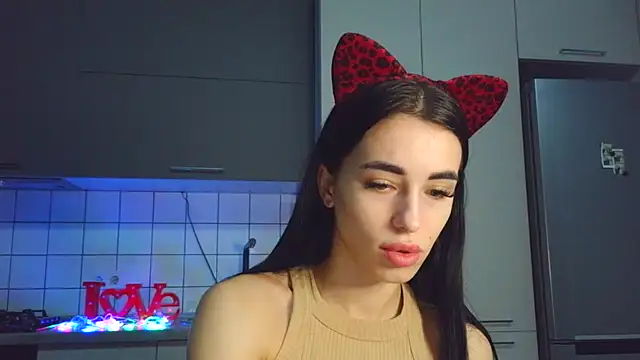 Snapshot of EvaMelnik chatting on 10/25/25, 03:40 EvaMelnik online show from 10/25/25, 03:40