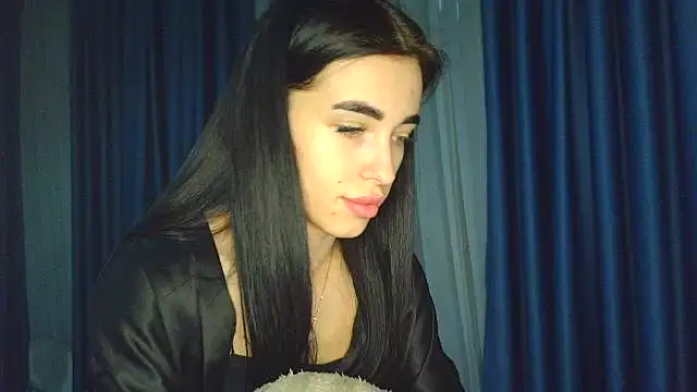 Snapshot of EvaMelnik chatting on 11/21/25, 06:28 EvaMelnik online show from 11/21/25, 06:28