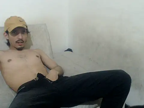 snackontime18 online show from 07/03/26, 03:02