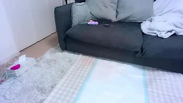 moemilk online show from 10/22/25, 01:39