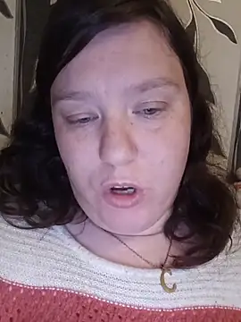 Snapshot of Feuchtekitty92@xh chatting on 10/07/25, 05:43 Feuchtekitty92xh online show from 10/07/25, 05:43