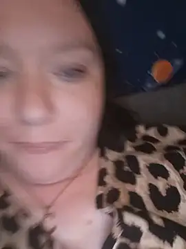 Snapshot of Feuchtekitty92@xh chatting on 10/18/25, 05:57 Feuchtekitty92xh online show from 10/18/25, 05:57