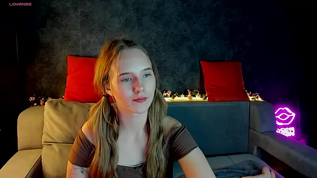 Casey Sweeet online show from 02/04/26, 01:39