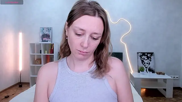 evashiny  online show from 12/02/25, 03:56