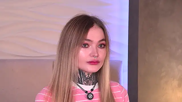 AriWild online show from 12/03/25, 04:20