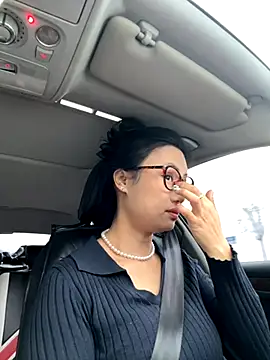 wen521 online show from 10/14/25, 12:33