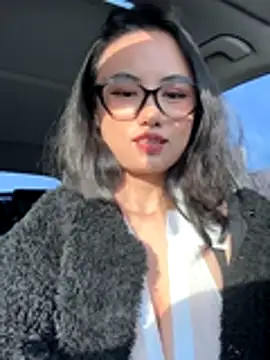 wen521 online show from 12/03/25, 12:51