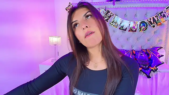 Snapshot of Ahilin_luther chatting on 10/28/25, 12:03 Ahilin luther online show from 10/28/25, 12:03