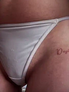 Snapshot of Anita-vega chatting on 10/24/25, 08:27 Anita-vega online show from 10/24/25, 08:27