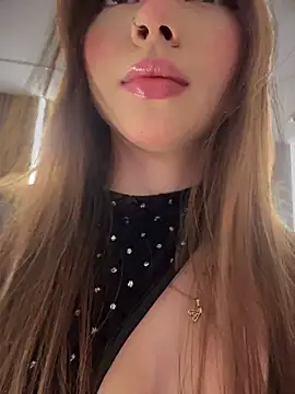 Snapshot of Anita-vega chatting on 11/22/25, 08:30 Anita-vega online show from 11/22/25, 08:30