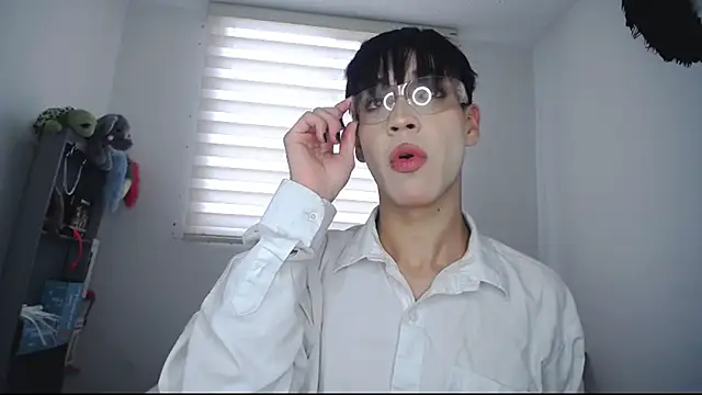 lucky stricke online show from 10/08/25, 08:17