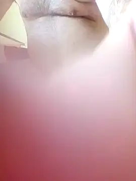 Snapshot of Nesch82 chatting on 02/14/26, 08:33 Nesch82 online show from 02/14/26, 08:33