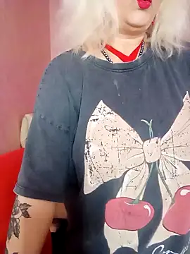 SquirtMilf00 online show from 02/14/26, 03:58