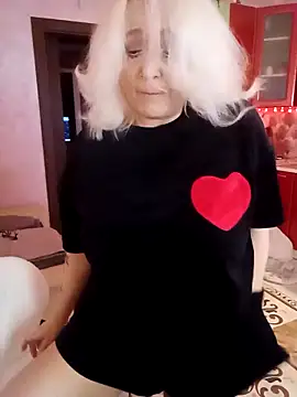 SquirtMilf00 online show from 03/04/26, 03:01