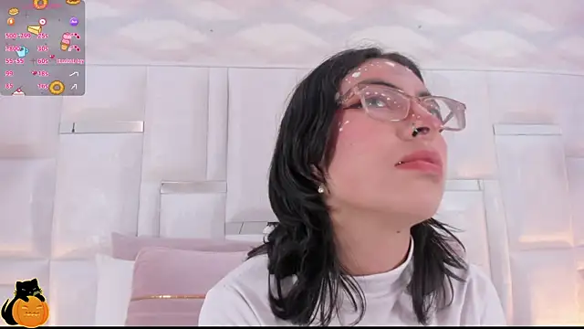 Im Molly Angel online show from 10/20/25, 08:31