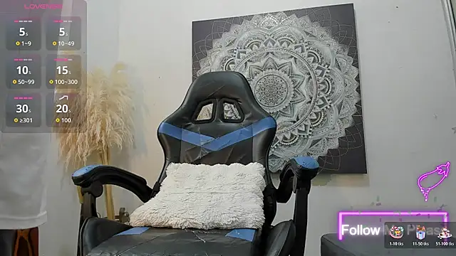 nextboywell1 online show from 02/23/26, 12:57