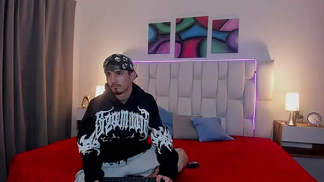 nextboywell1 online show from 05/19/26, 03:13