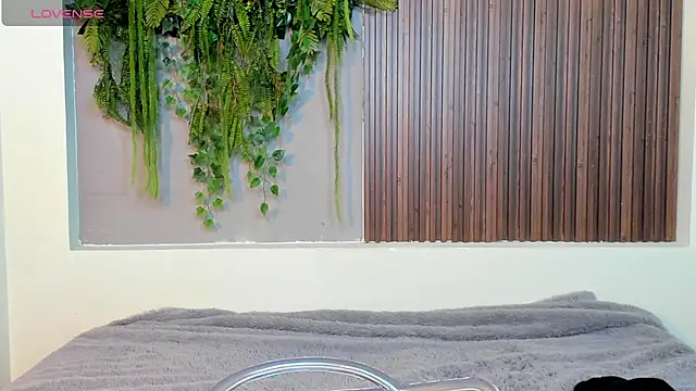 Dakotaferreti online show from 09/30/25, 08:36