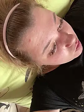 Snapshot of Kemeli008 chatting on 09/22/25, 05:09 Kemeli008 online show from 09/22/25, 05:09