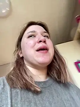 Snapshot of Kemeli008 chatting on 10/09/25, 09:51 Kemeli008 online show from 10/09/25, 09:51