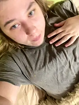 Kemeli008 online show from 10/19/25, 01:28