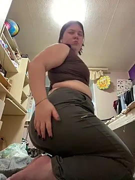 Kemeli008 online show from 11/26/25, 11:39