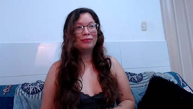 zoewhite2 online show from 12/01/25, 02:11