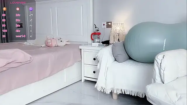 B-Yaya online show from 10/11/25, 06:17