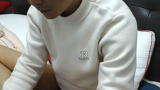 SSDDY8 online show from 04/11/26, 02:32