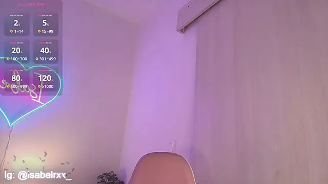 Snapshot of IsabelCortes chatting on 11/06/25, 02:45 IsabelCortes online show from 11/06/25, 02:45