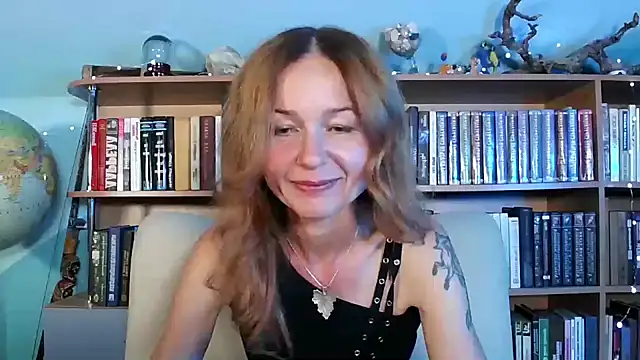 Foxilady357 online show from 09/14/25, 02:16