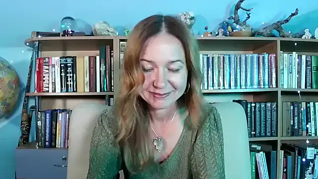 Foxilady357 online show from 10/11/25, 02:04