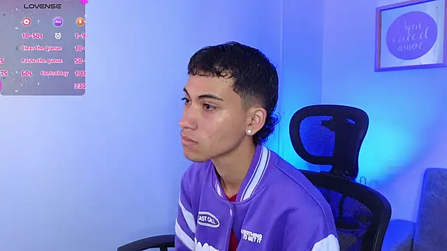 yulian vasquez online show from 09/19/25, 12:17