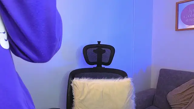 yulian vasquez online show from 10/10/25, 12:15