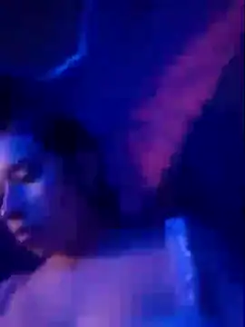 Snapshot of Valenn_fernandez chatting on 09/12/25, 03:28 Valenn fernandez online show from 09/12/25, 03:28