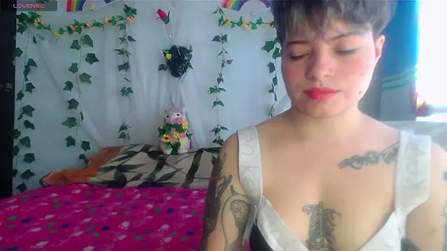 Mitsuha gate online show from 01/07/26, 02:41