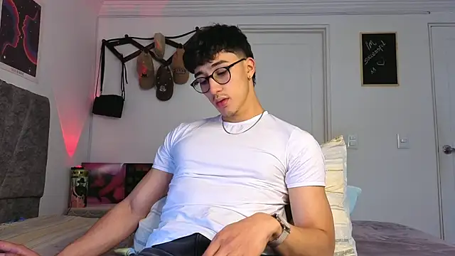 LatinReall online show from 01/16/26, 09:19