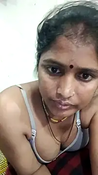 Guriya0076 online show from 05/17/26, 12:56