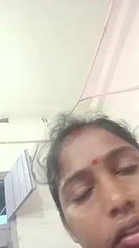 Guriya0076 online show from 05/25/26, 11:33