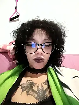 Snapshot of U-Upaaita chatting on 02/28/26, 04:13 U-Upaaita online show from 02/28/26, 04:13