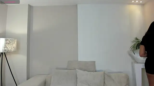 Snapshot of AmbarJames_ chatting on 07/04/26, 11:38 AmbarJames online show from 07/04/26, 11:38