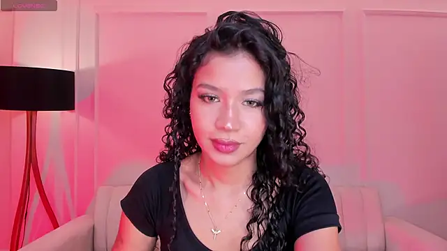 Snapshot of SophieHouston_ chatting on 09/10/25, 03:17 SophieHouston online show from 09/10/25, 03:17