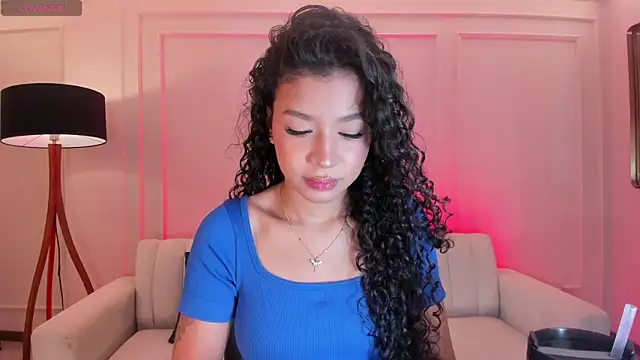 Snapshot of SophieHouston_ chatting on 09/11/25, 04:01 SophieHouston online show from 09/11/25, 04:01