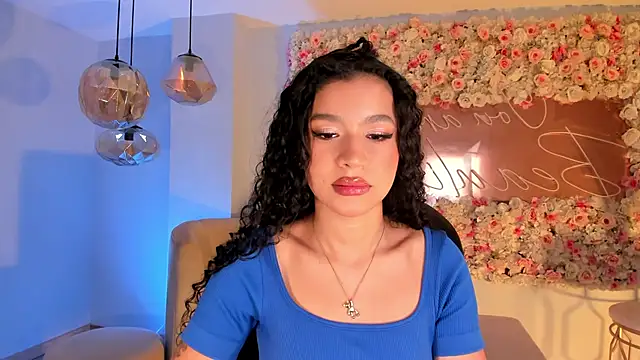 Snapshot of SophieHouston_ chatting on 10/02/25, 03:57 SophieHouston online show from 10/02/25, 03:57